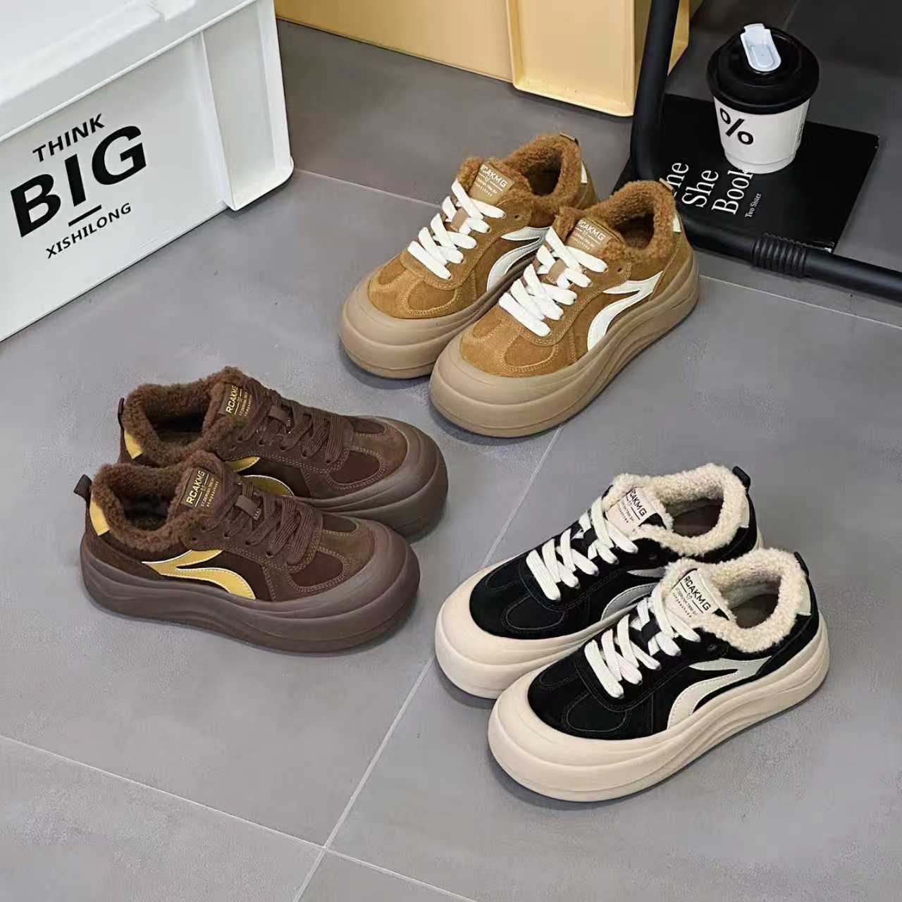 爆款加绒休闲鞋时尚板鞋2025冬新款女鞋时尚保暖百搭运动鞋029-22
