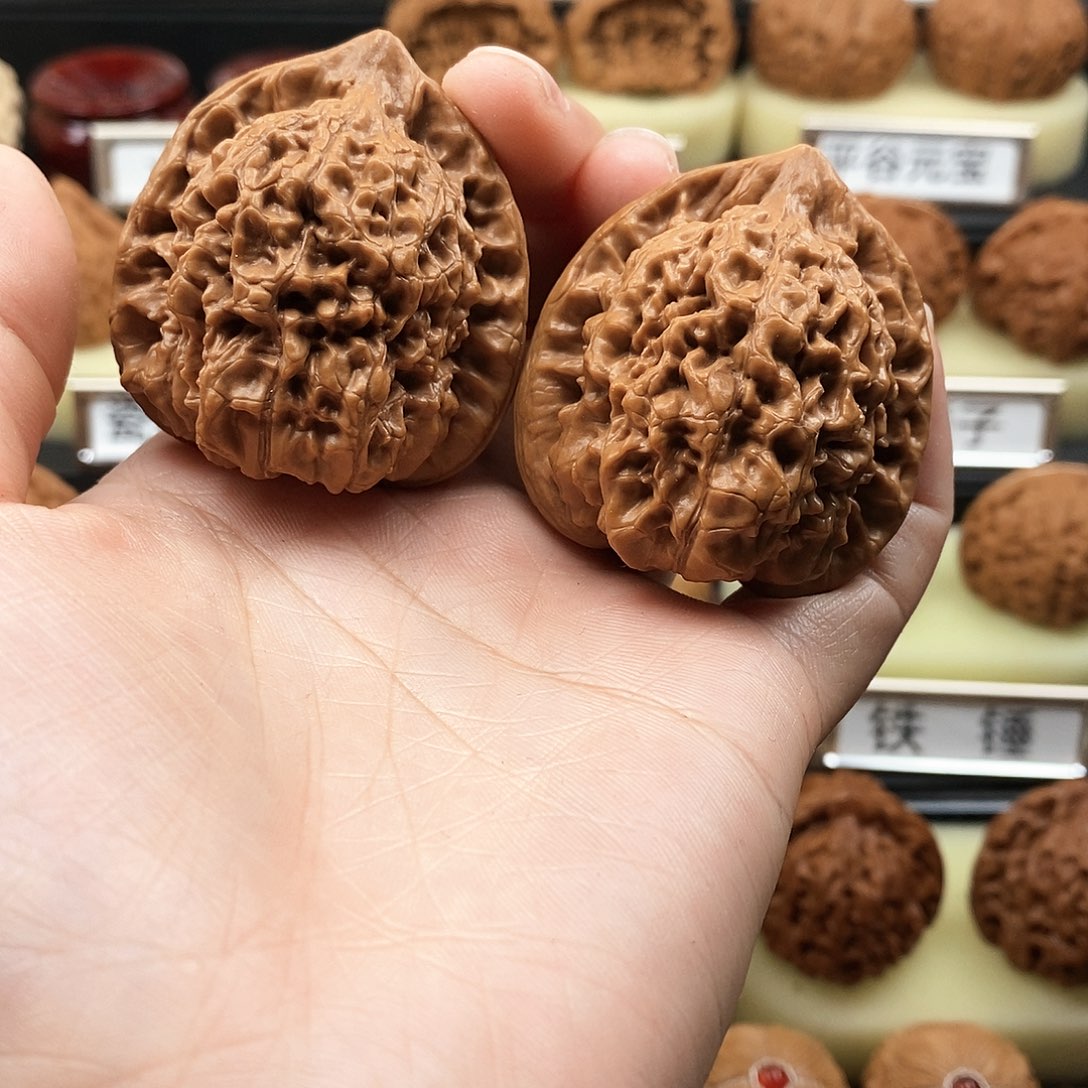 文玩核桃把件官帽43尺8105