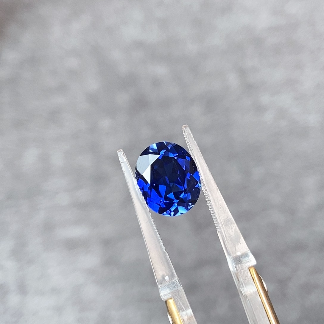 蓝宝石裸石未镶嵌6.36克拉