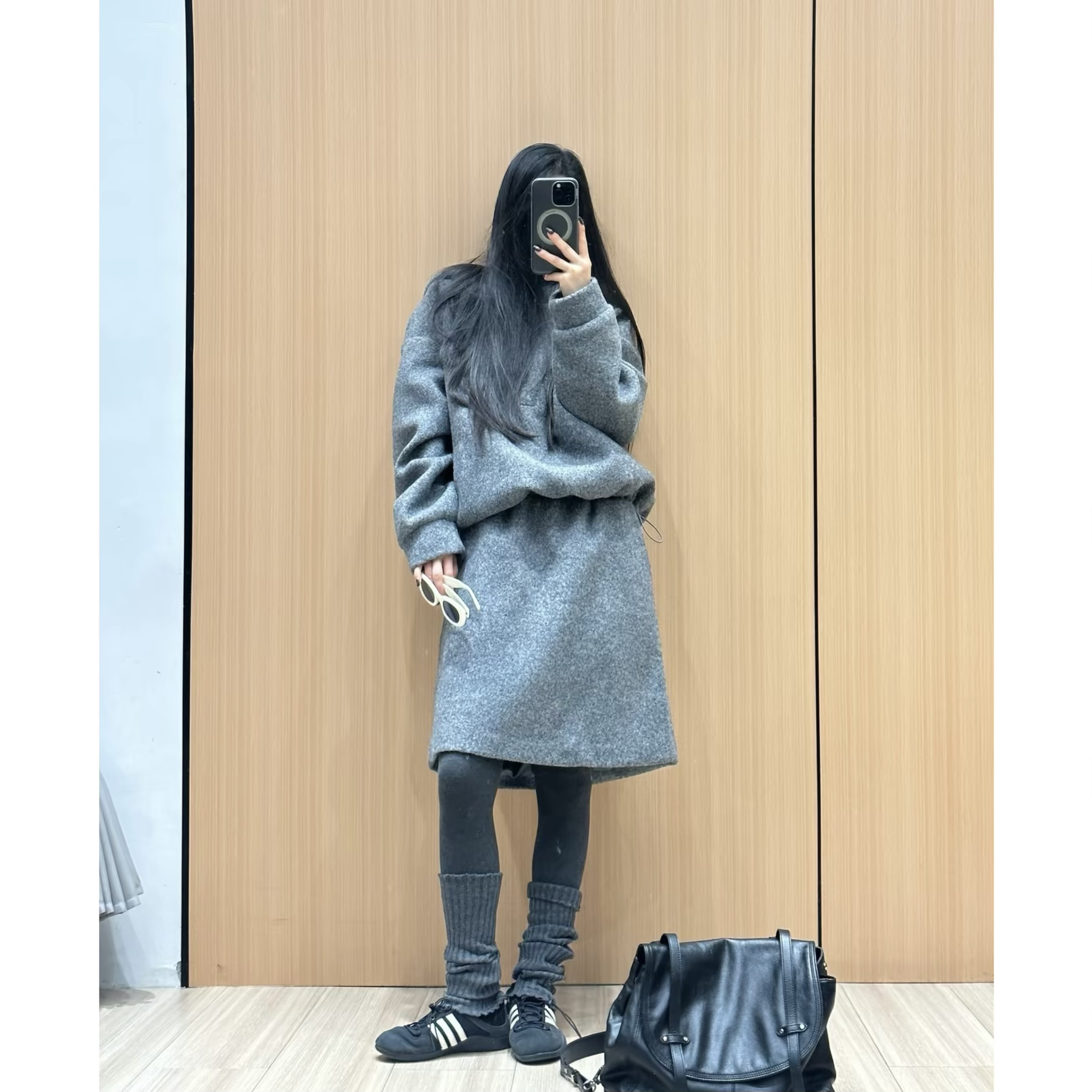 连帽两件套～冬季新款韩版半拉链连帽上衣短款半身裙两件套