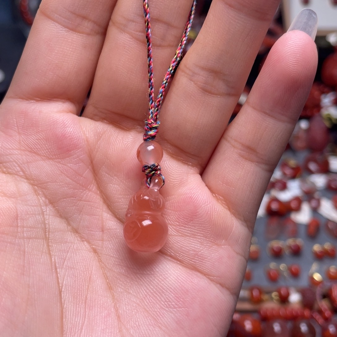 南红玛瑙未镶嵌葫芦