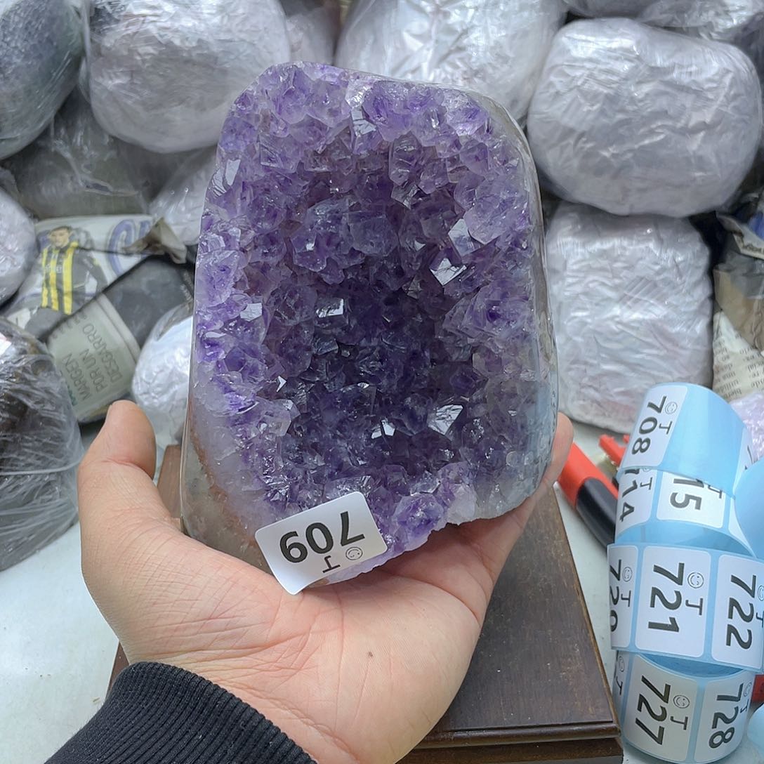 紫晶大型摆件（非配饰）未镶嵌