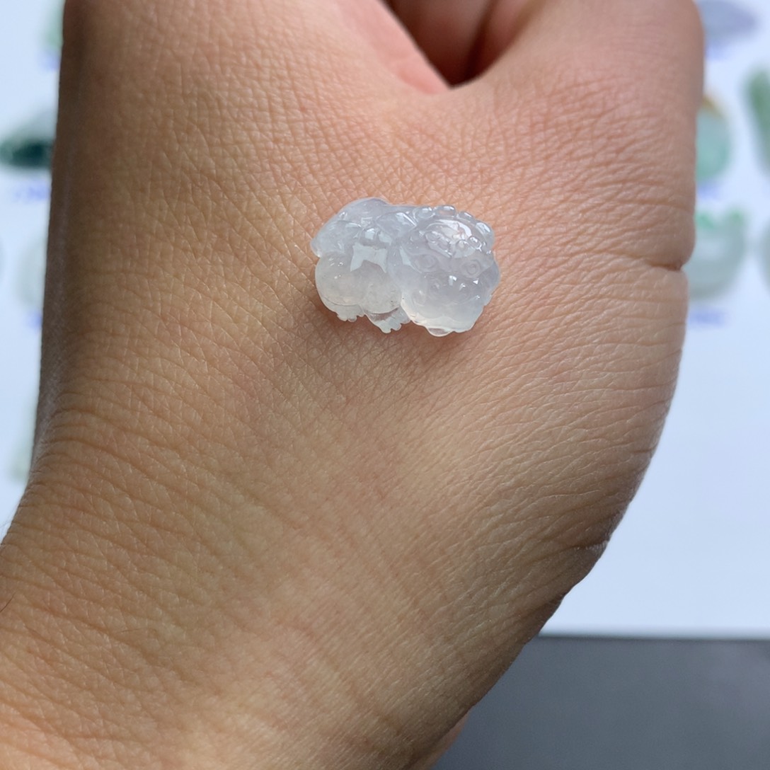 翡翠颈饰未镶嵌天然如此A货