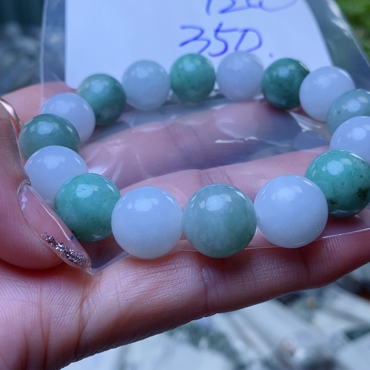 定制翡翠未镶嵌珠串