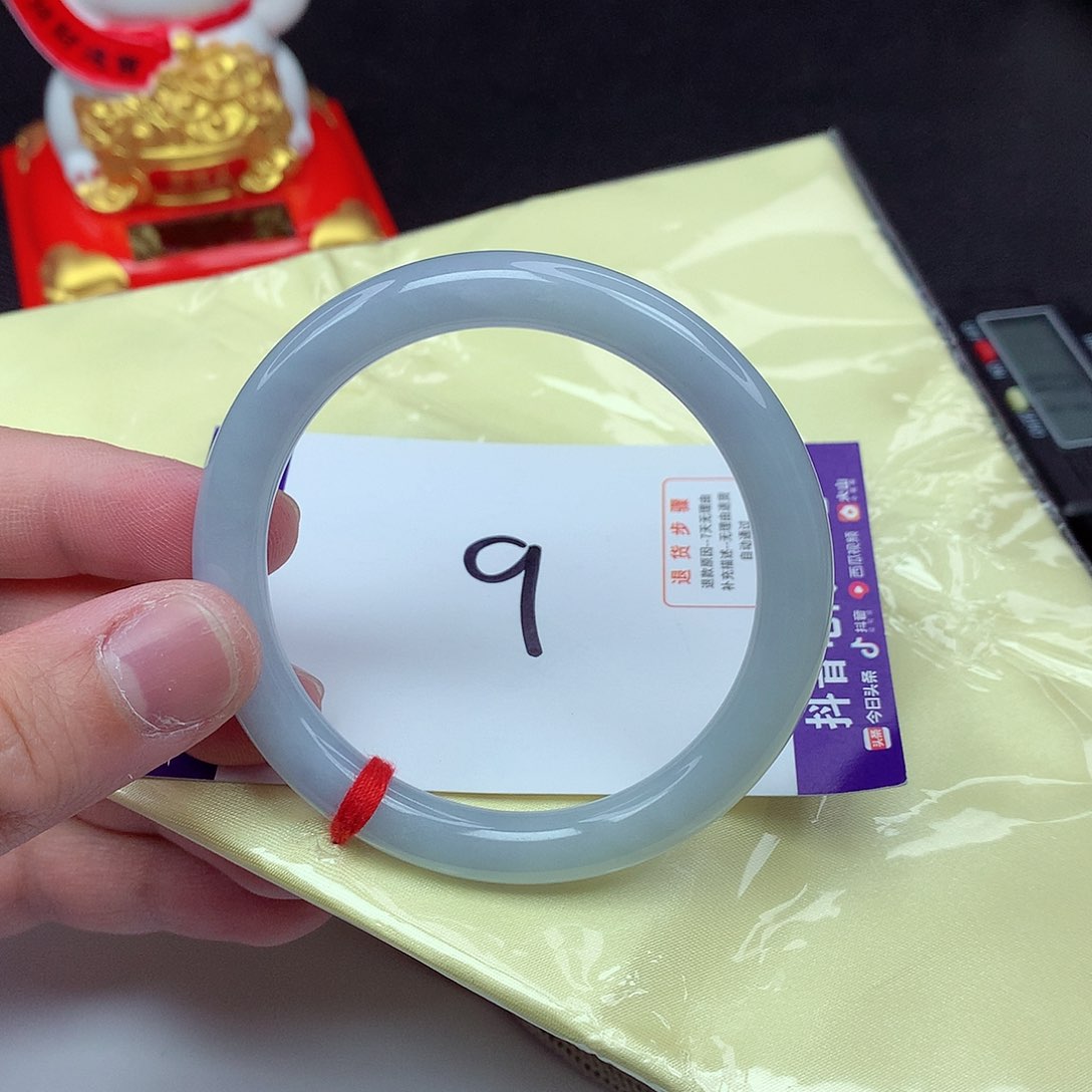 【闪购商品】翡翠手镯未镶嵌53圆条99