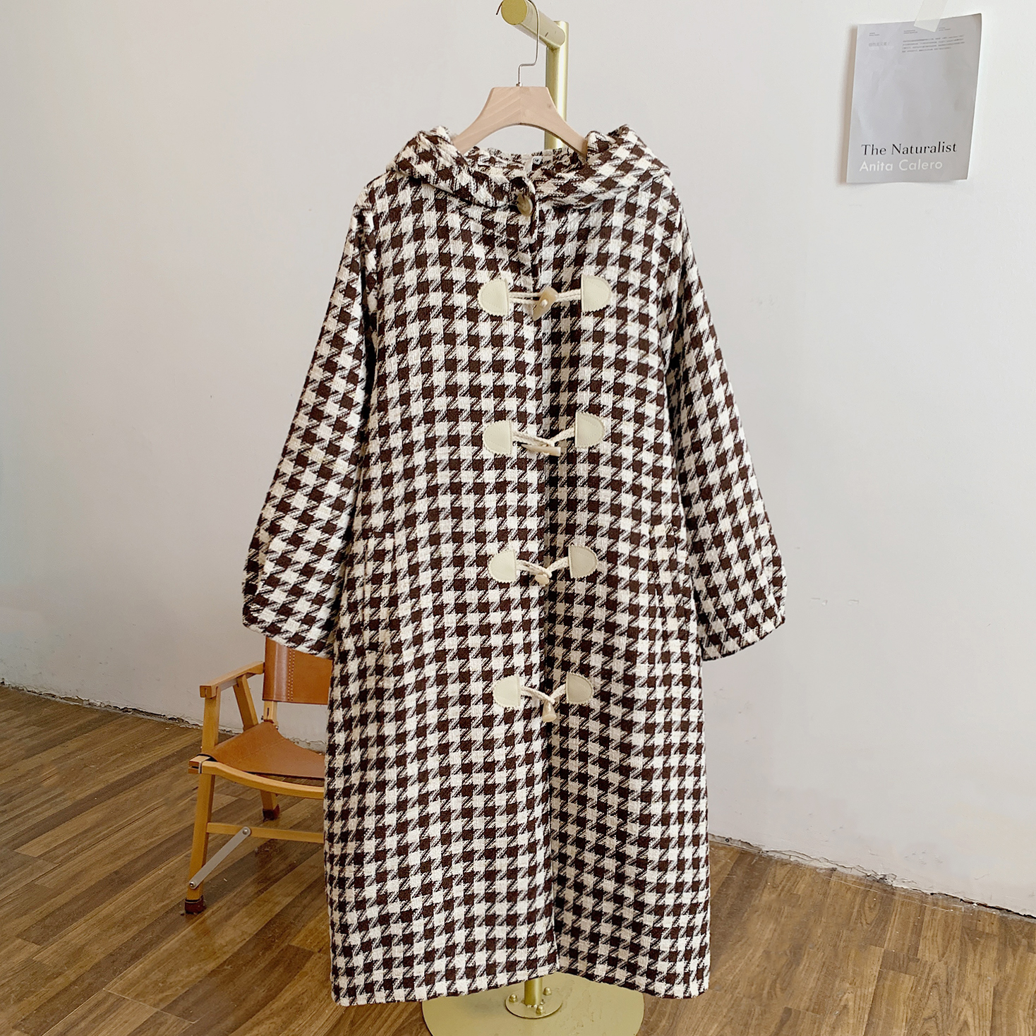 千鸟MNY1255千鸟格牛角扣连帽长款外套