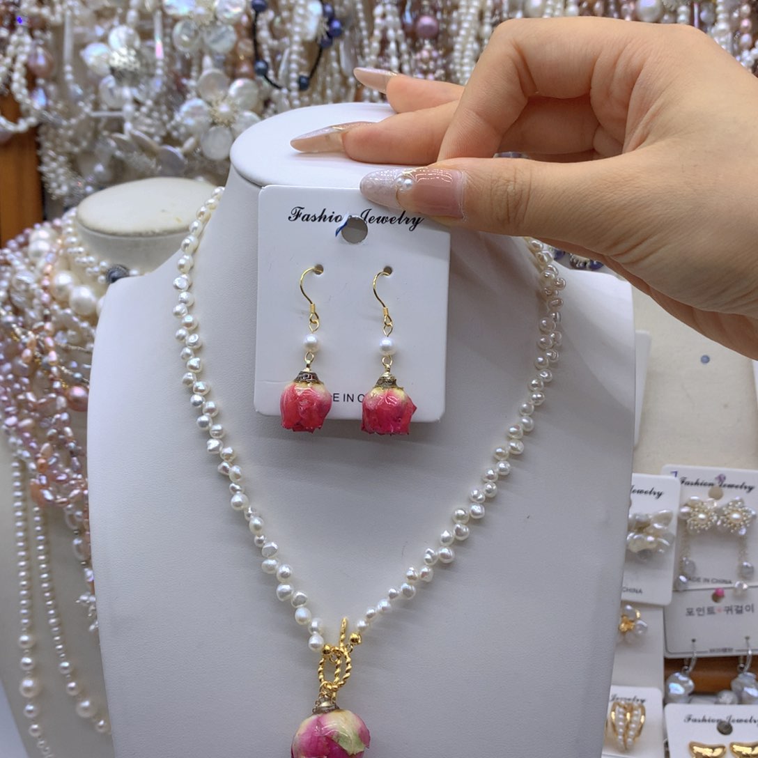 合金淡水珍珠耳饰