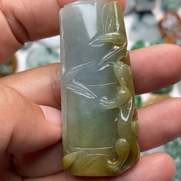 定制翡翠未镶嵌翡翠