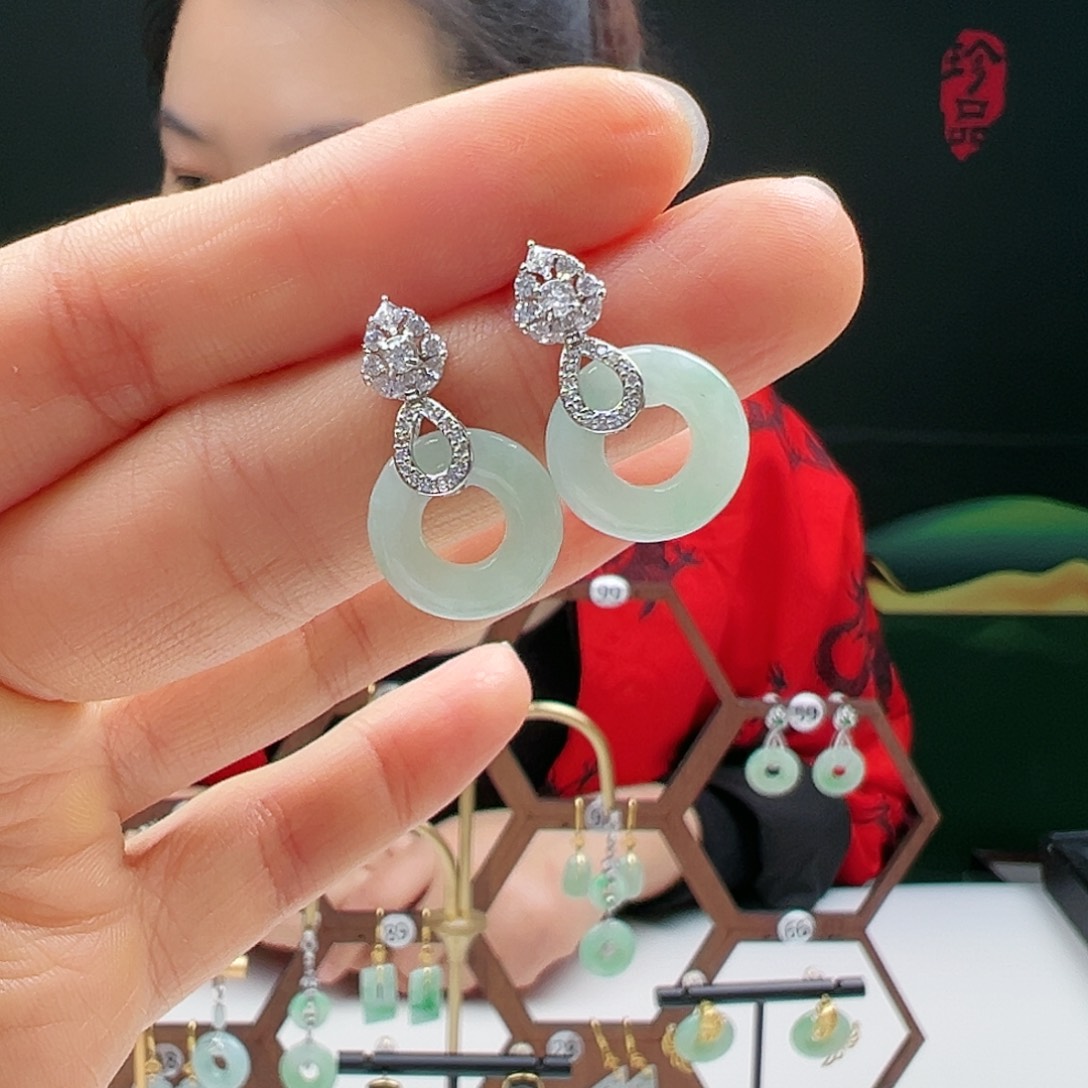 翡翠耳饰银S925镶嵌天然翡翠