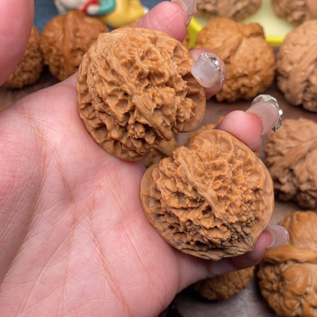 文玩核桃把件全品满天星38