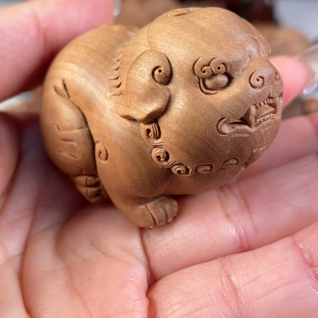 檀香木把件老山檀香收购谛听