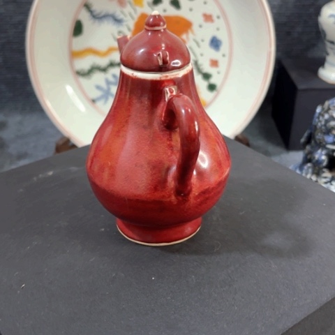 瓷片一个剂红釉小执壶
