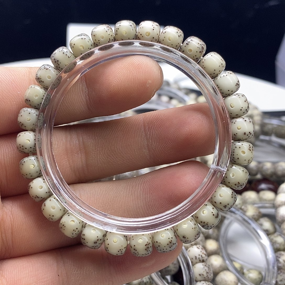 ****吊坠星月菩提通体