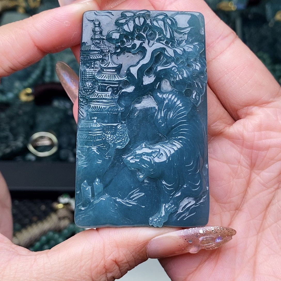 【闪购商品】颈饰未镶嵌翡翠        