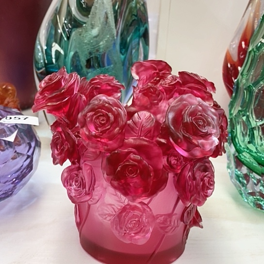 琉璃花瓶高15厘米口径9厘米