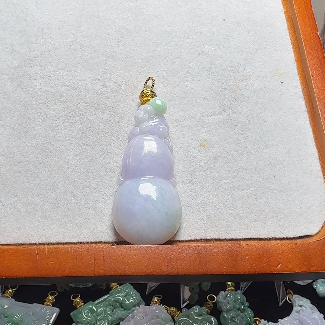 吊坠(赠链)未镶嵌翡翠