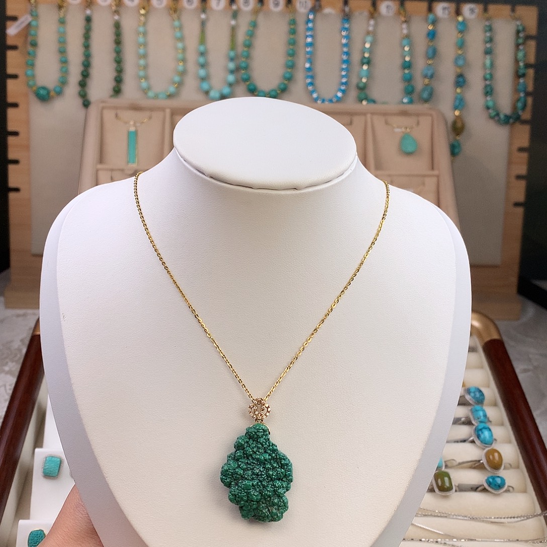 绿松石18K金镶嵌吊坠(赠链)