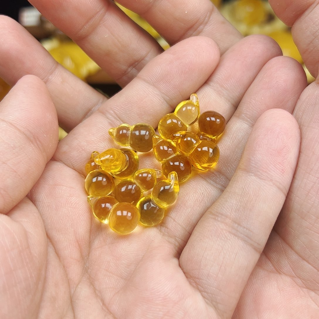 蜜蜡未镶嵌珠宝奇石番****柿蜜蜡吊坠