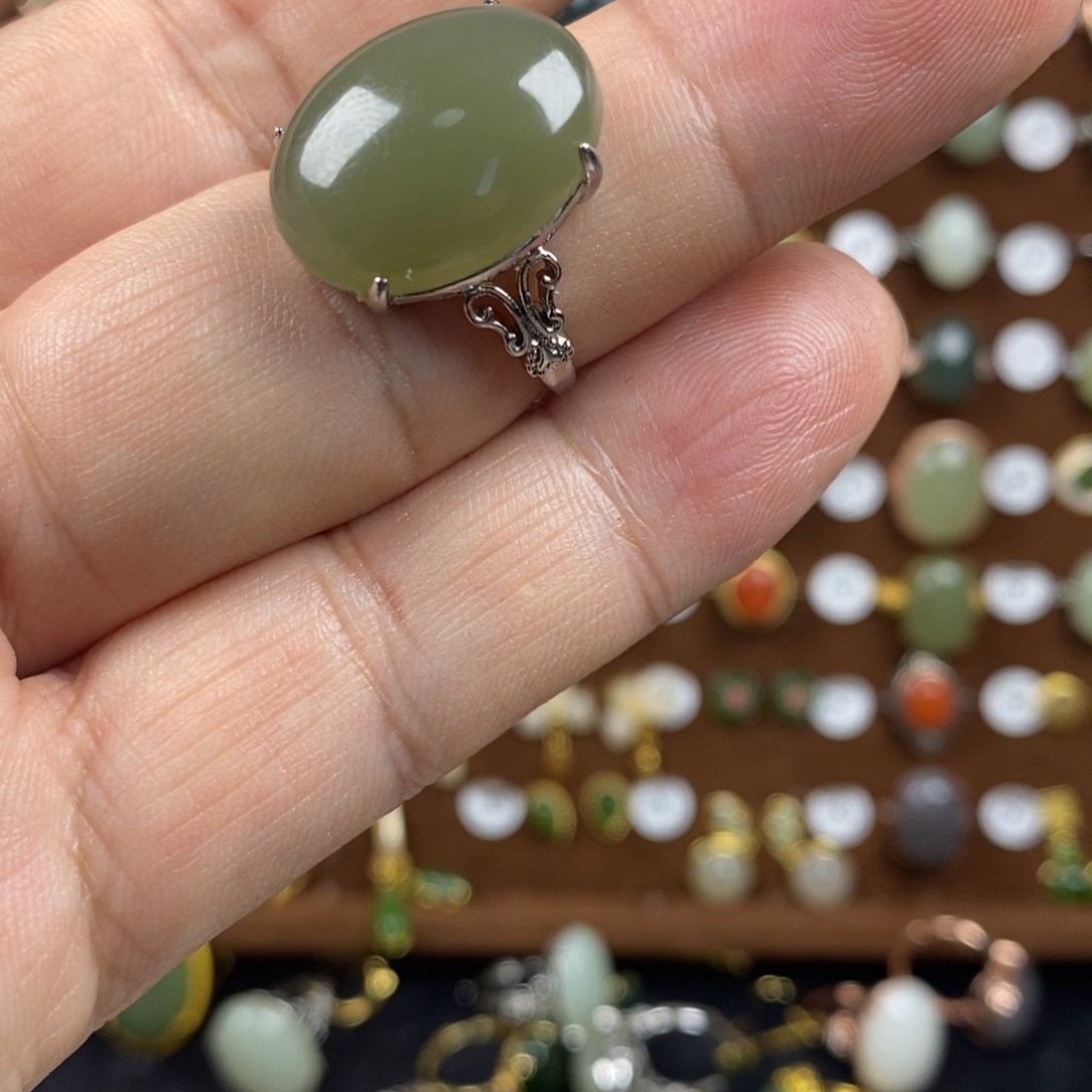 和田玉（青玉）戒指合金