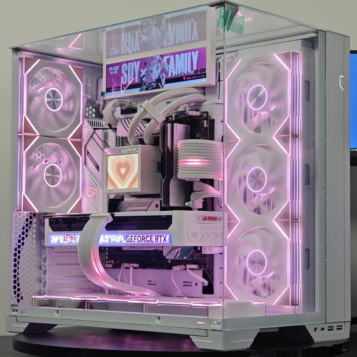 【外观套件】机箱副屏*1+灯光霓虹线*2+ARGB风扇拉满+机箱手办 *1