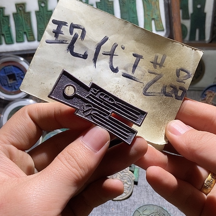 铜现代翻砂制作工艺品