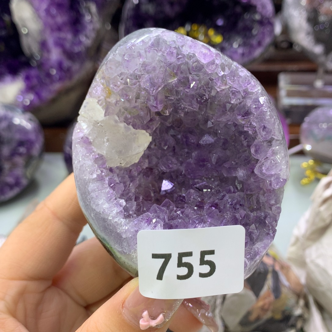 紫晶大型摆件（非配饰）未镶嵌