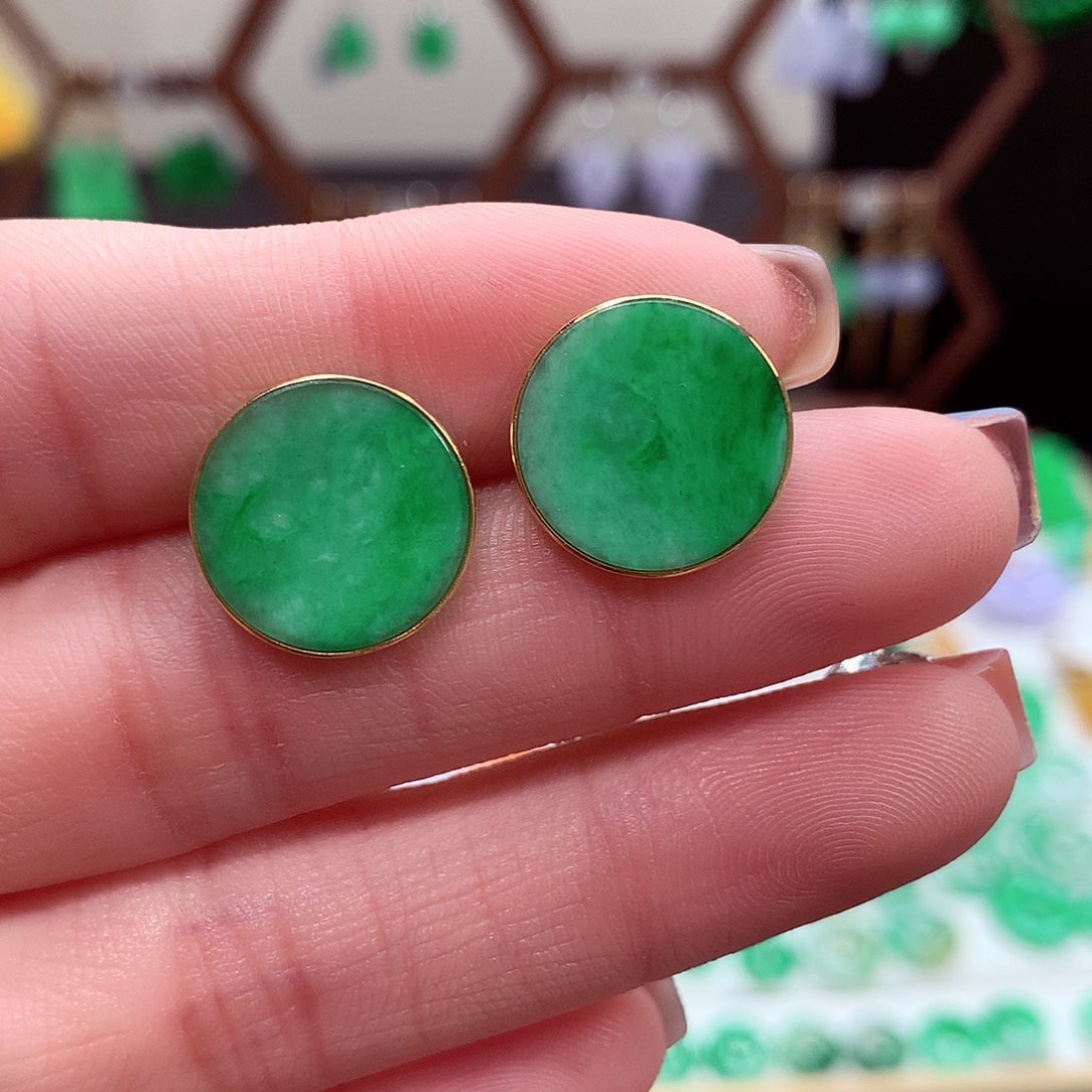 翡翠耳饰18K金镶嵌天然翡翠