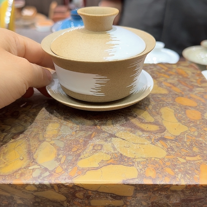 陶烧盖碗一个，陶烧。。。