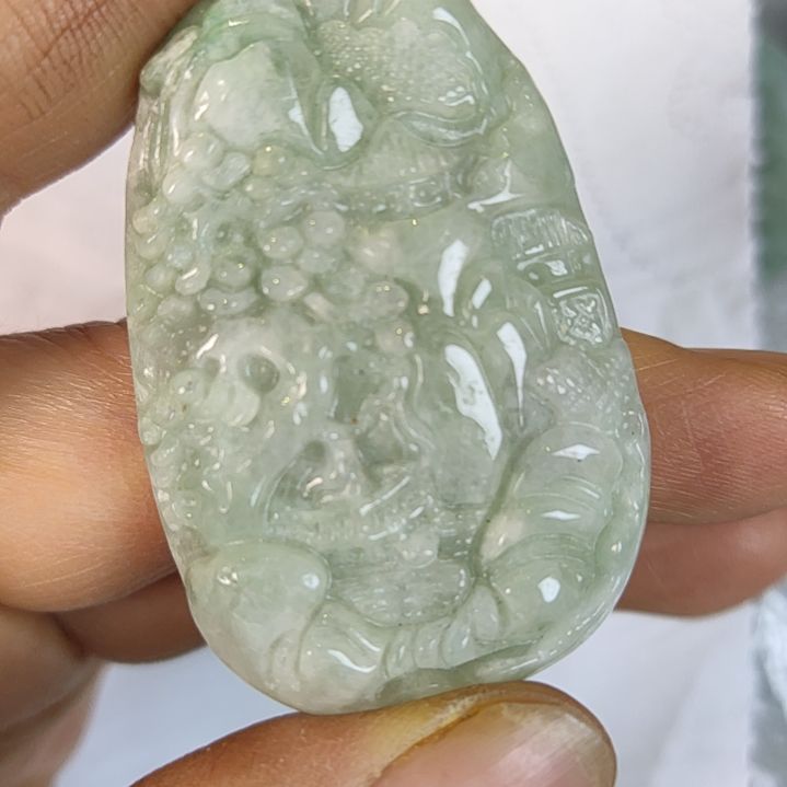 翡翠未镶嵌颈饰翡翠吊坠