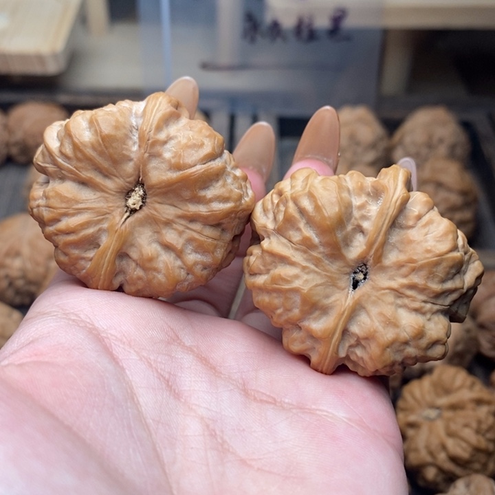祁***聖文玩核桃吊坠三角蛙41