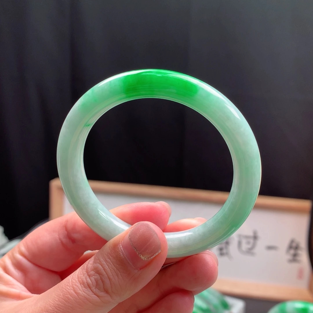 小圈 圆条 缅甸A货翡翠手镯