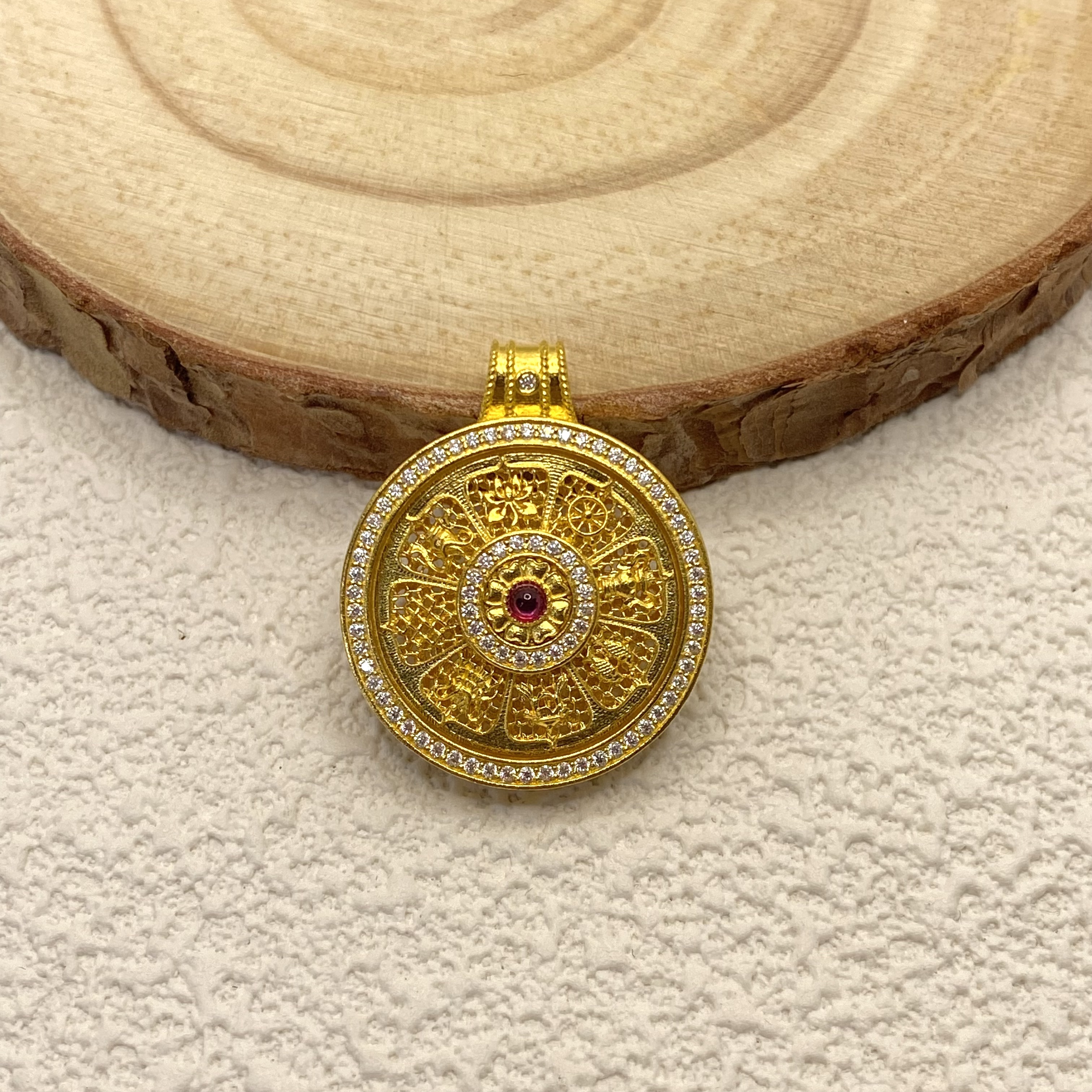 【金喜圆】足金999 点钻八宝罗盘吊坠（红）/ 带证书钢印