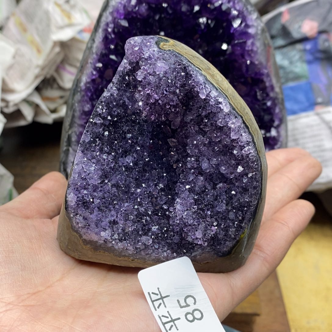 紫晶乌拉圭未镶嵌