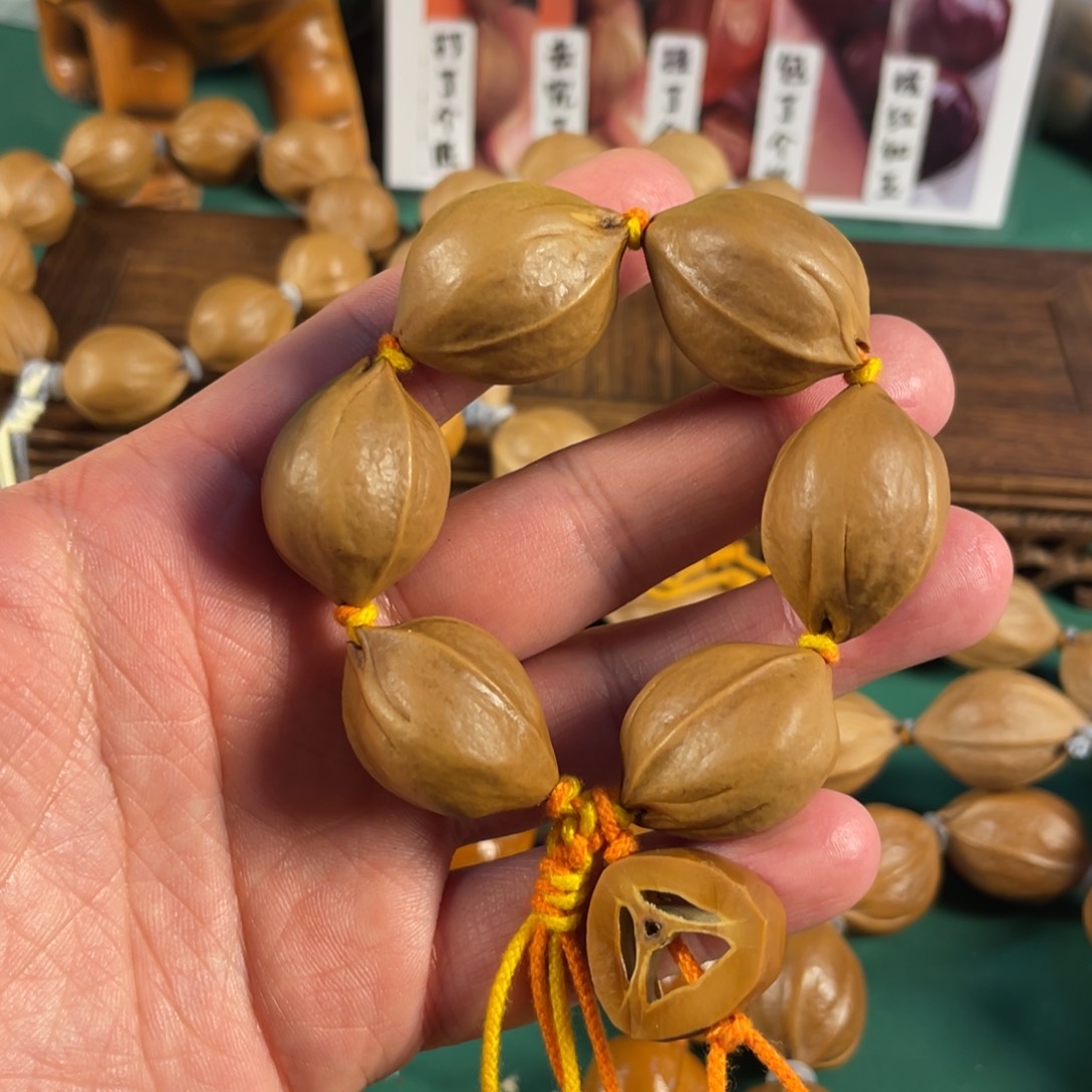 橄榄核手串?****?梅林铁核手串