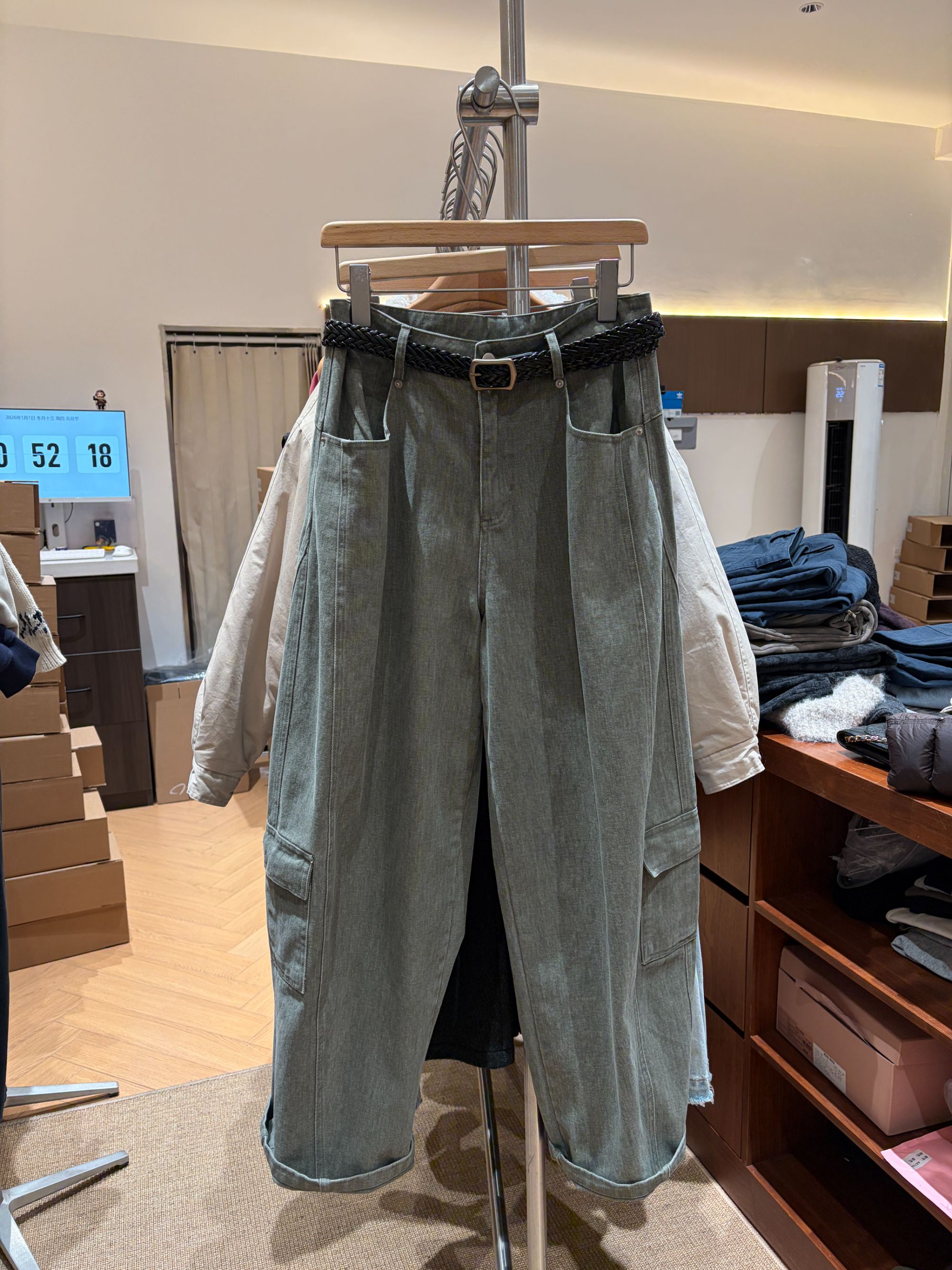 春款水洗绿色口袋工装裤女休闲裤（不含腰带）