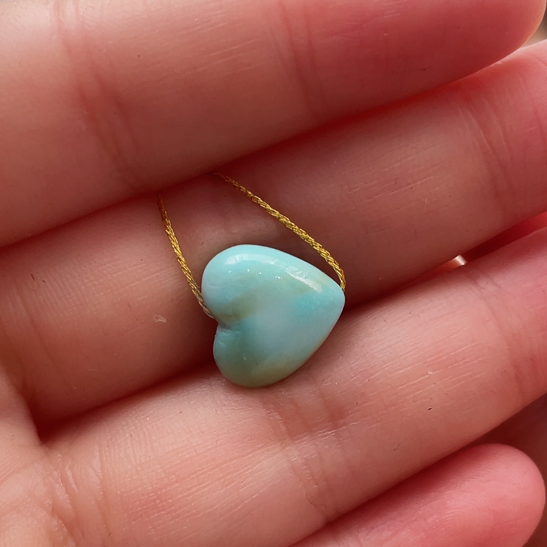 绿松石颈饰未镶嵌