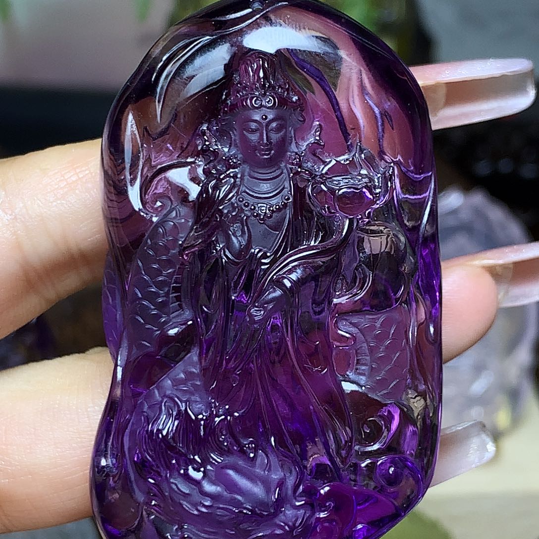 洪***天水晶未镶嵌颈饰天然