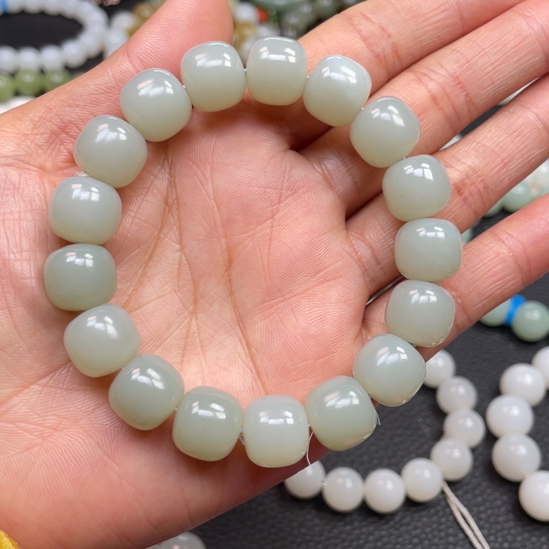 和田玉未镶嵌手链