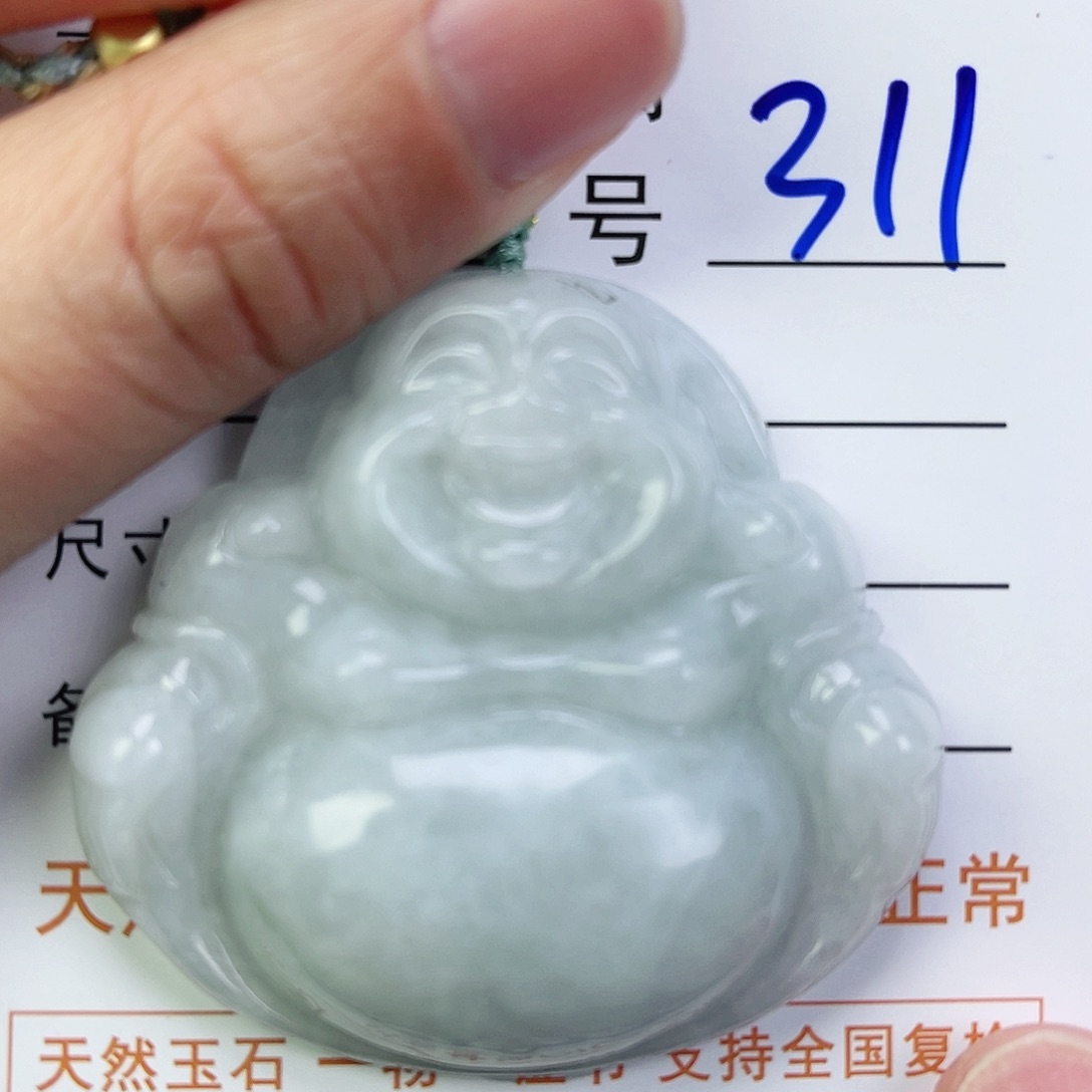 翡翠颈饰未镶嵌佛公