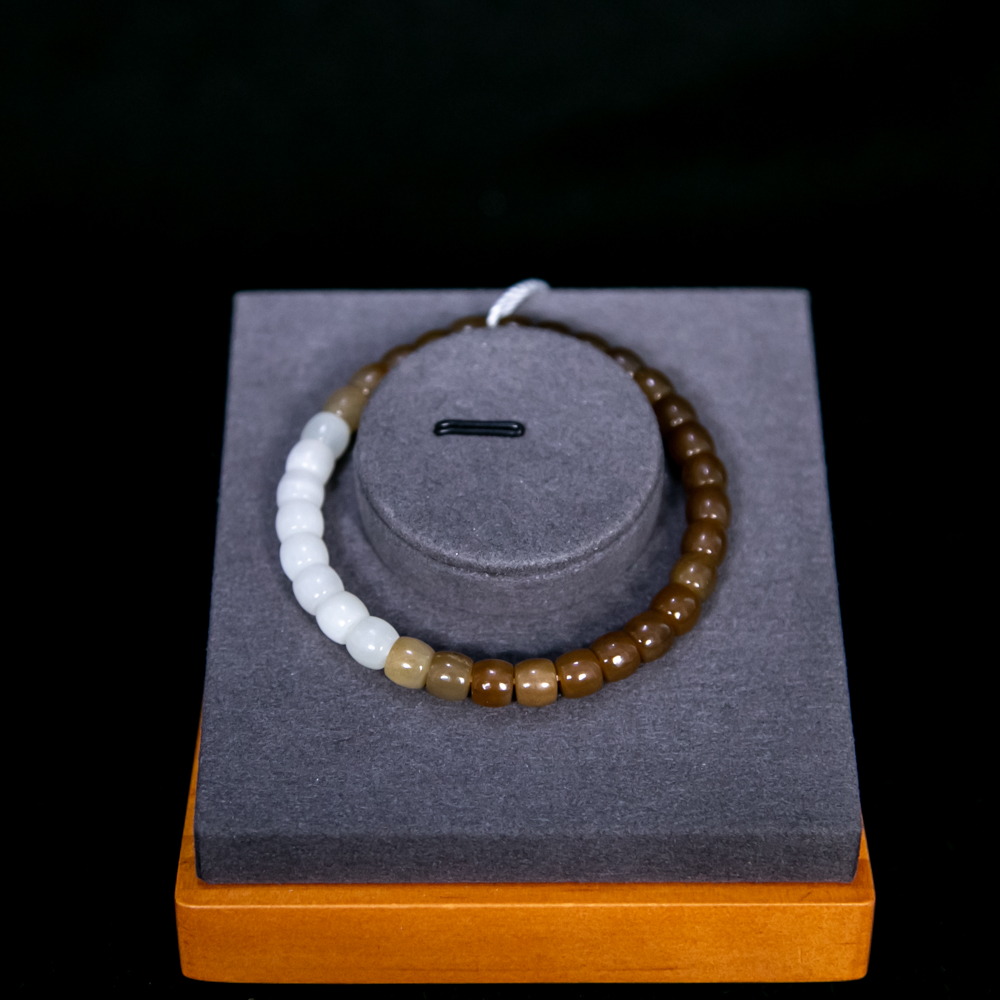 和田玉手串HLXYQ-314（评级撕毁不退）