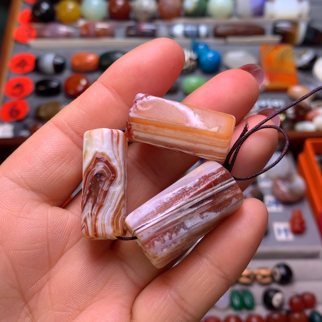 玛瑙/玉髓颈饰未镶嵌