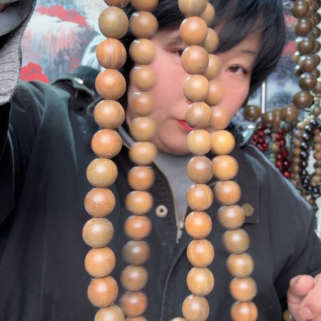 泰***笑维腊木（绿檀）1.0的108