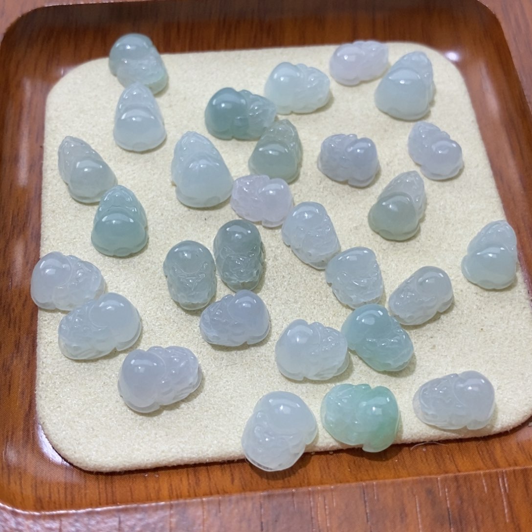 翡翠颈饰未镶嵌貔貅50一个可挑