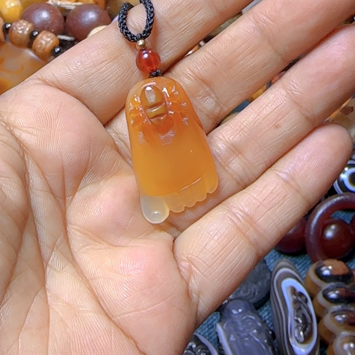 玛瑙/玉髓颈饰未镶嵌