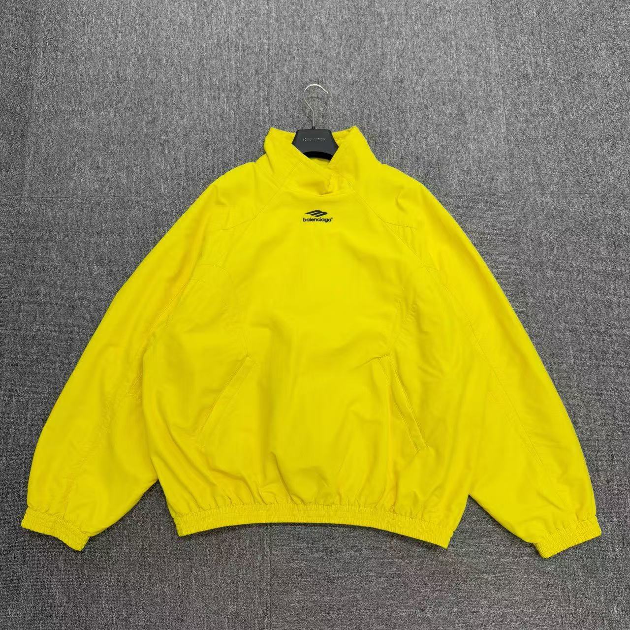 Balenciaga 3B字母刺绣秀款冲锋衣/编码10293/1码/99新