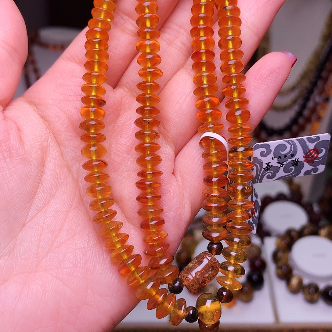 琥珀手链未镶嵌清****?琥珀