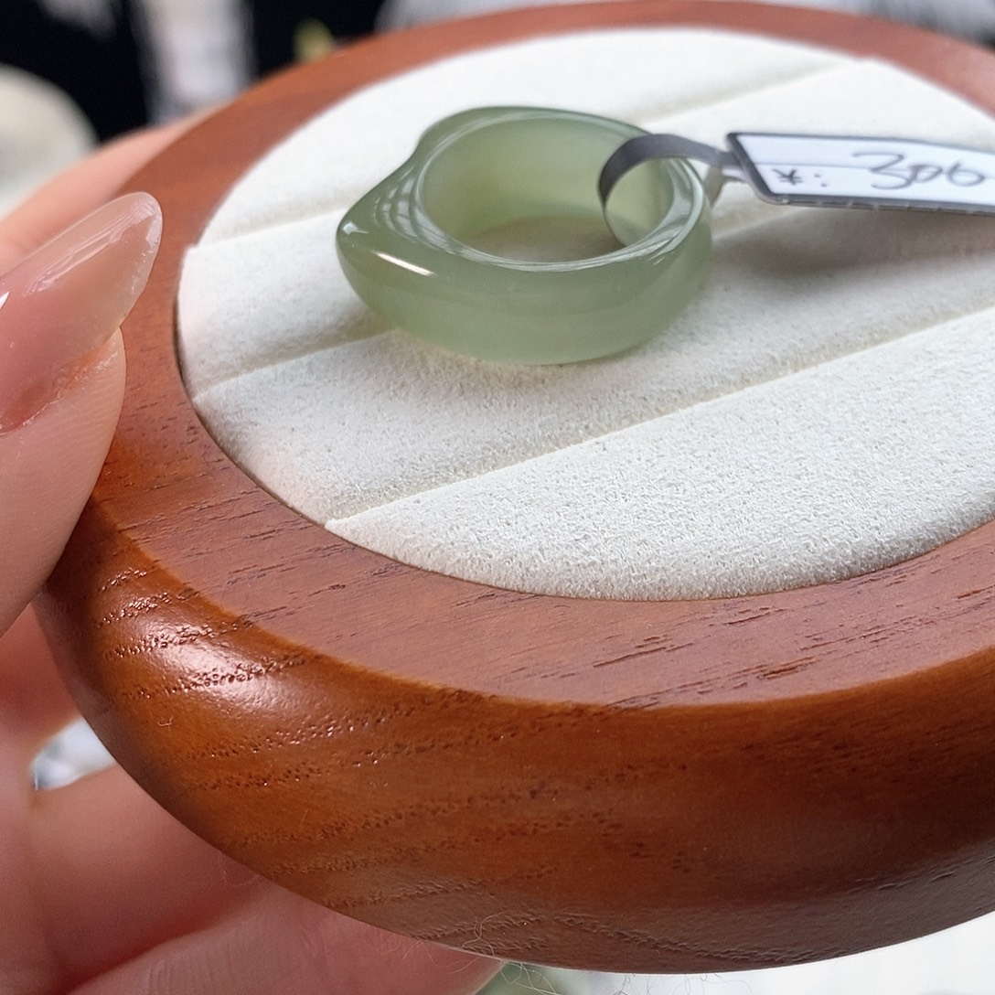 和田玉未镶嵌戒指r40湖水绿猫耳17.5