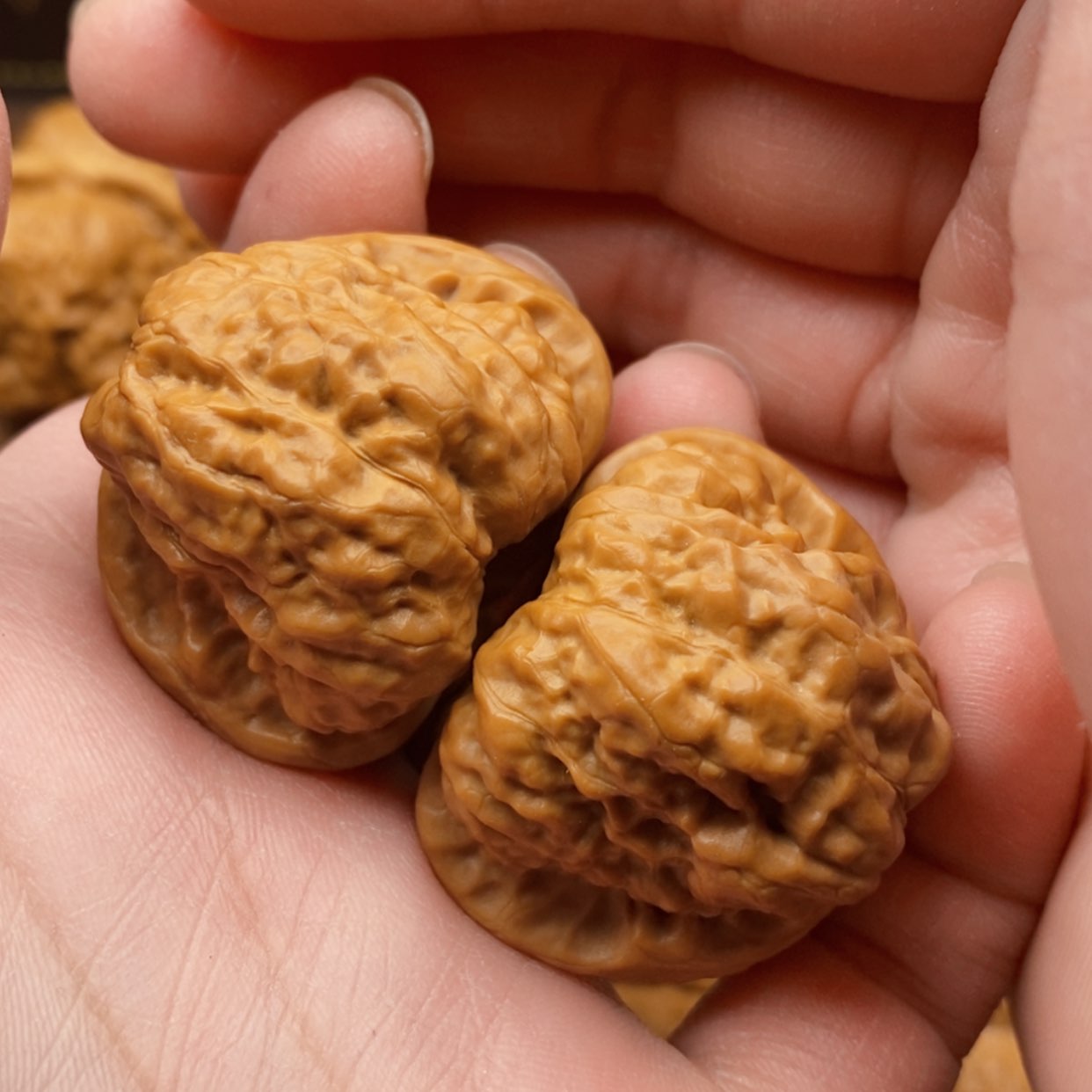 【闪购商品】文玩核桃把件边36左右