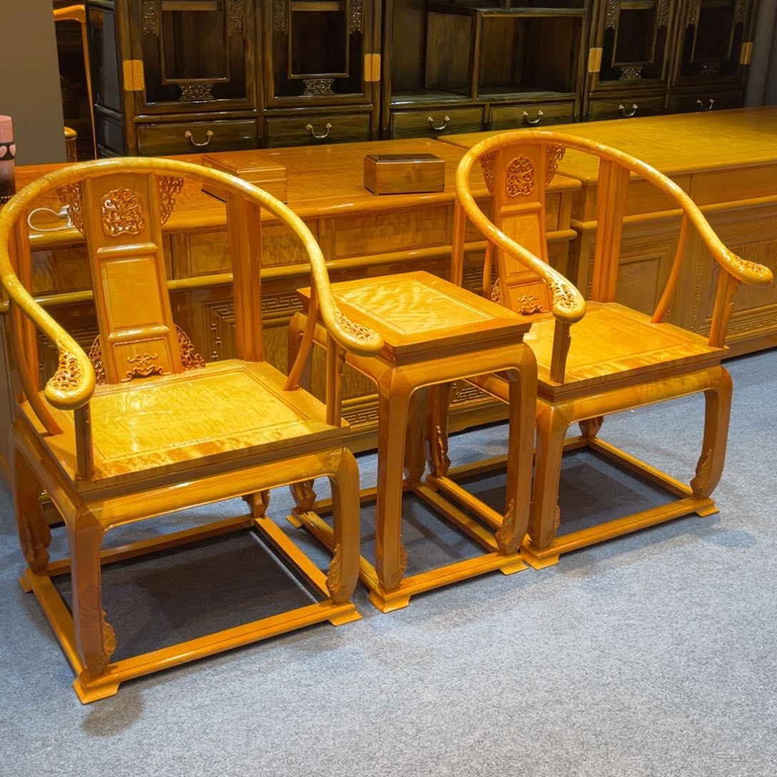 Z***O紫檀木类成套家具大叶皇宫椅三件套