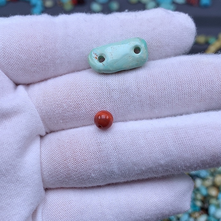 南红玛瑙未镶嵌珠宝奇石